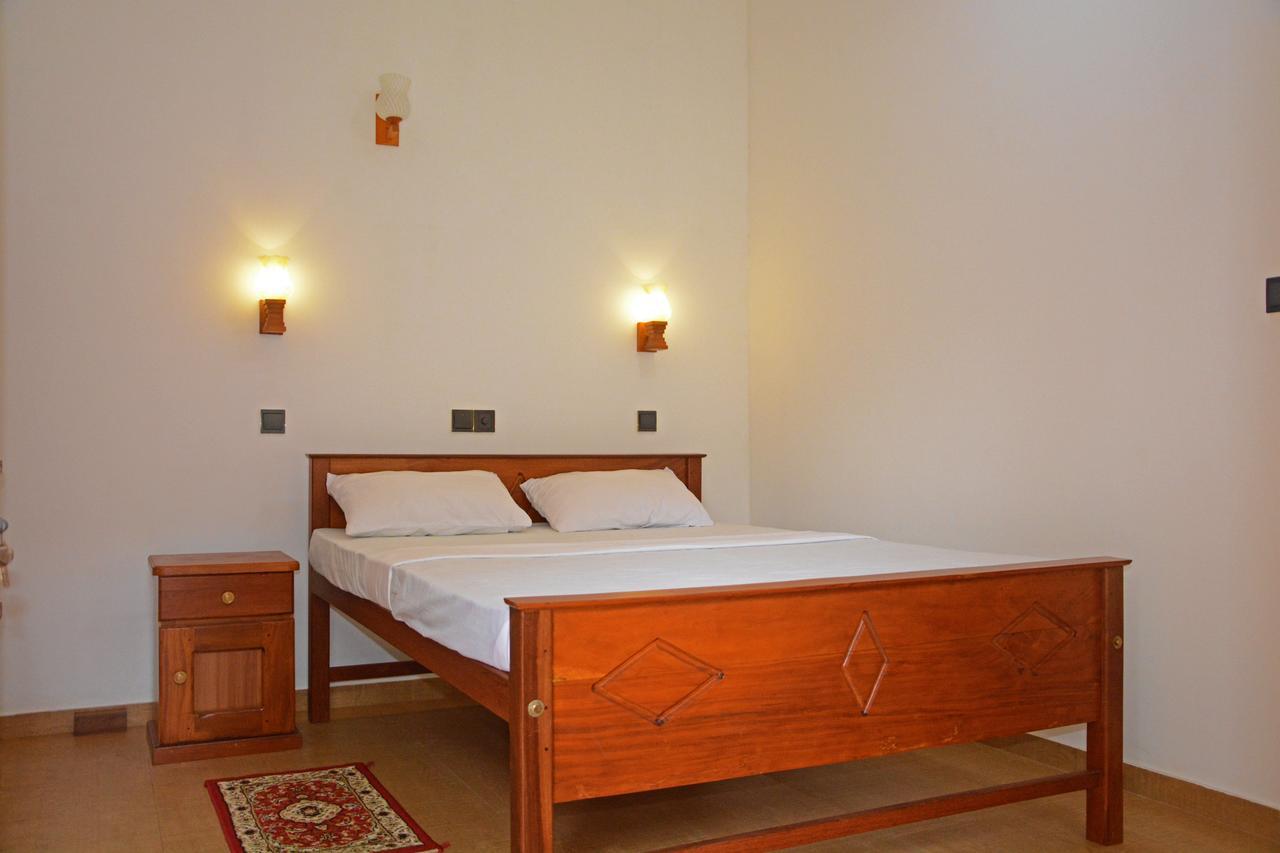 Villa Chaya Hikkaduwa Exteriör bild