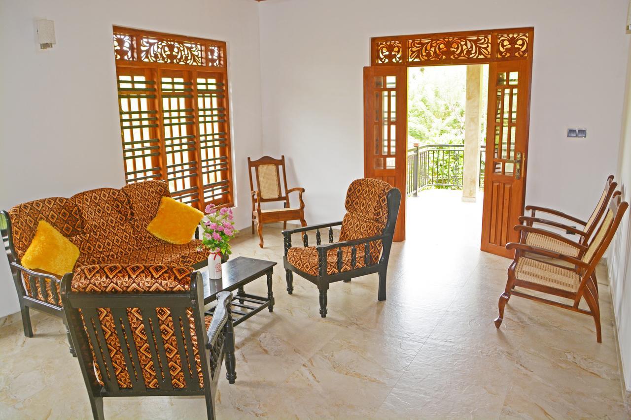 Villa Chaya Hikkaduwa Exteriör bild