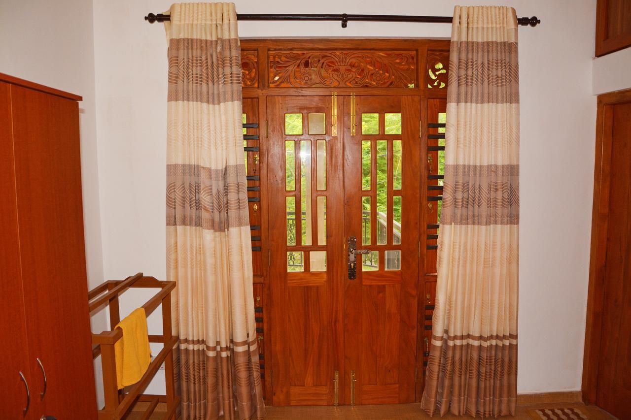 Villa Chaya Hikkaduwa Exteriör bild